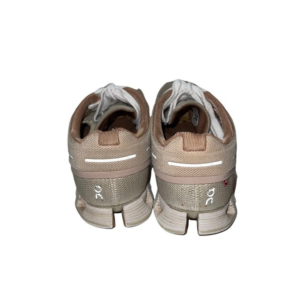 On Running  Woman Shoes Size 8.5 - Picture 4 of 10